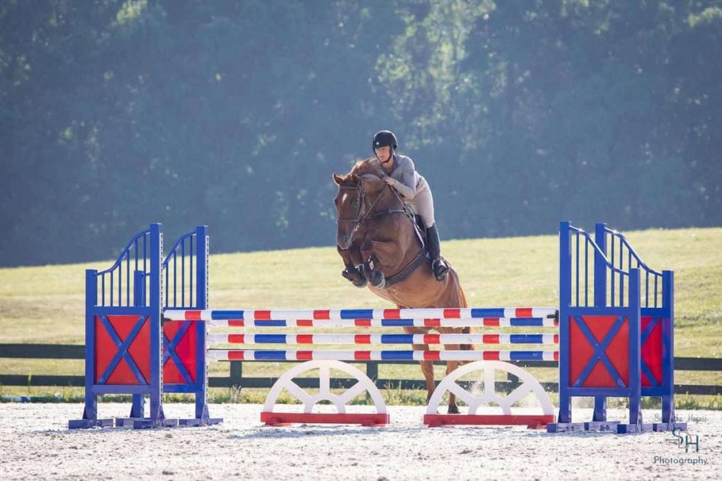 Clare Mansmann jumping