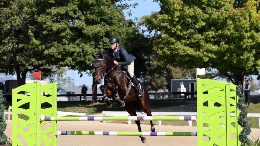 Sergio de Sousa jumping
